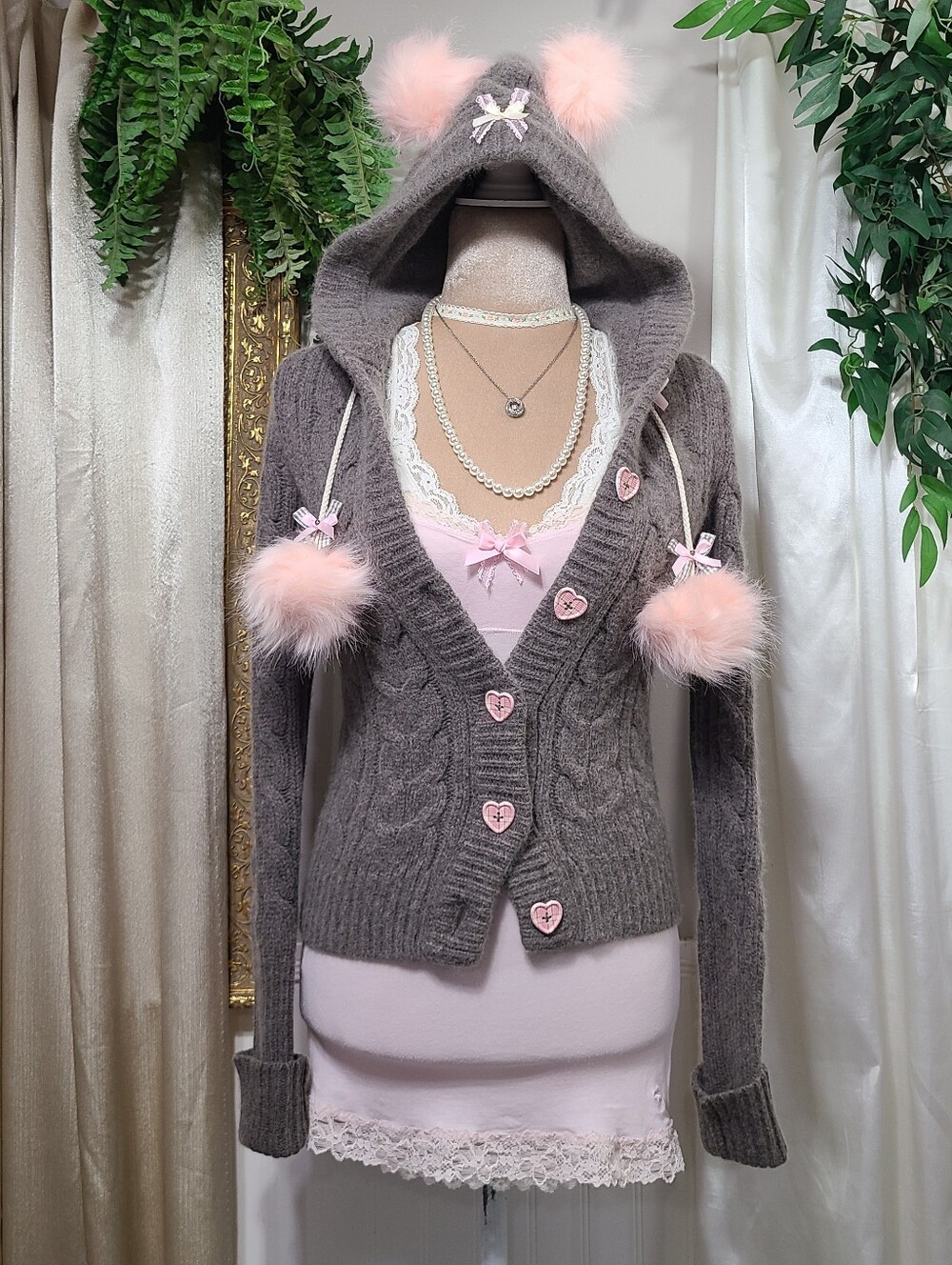 Rare ♡ Y2K ♡ Kawaii Abercrombie Brown & Baby Pink Pompom Hearts Babydoll Sweater